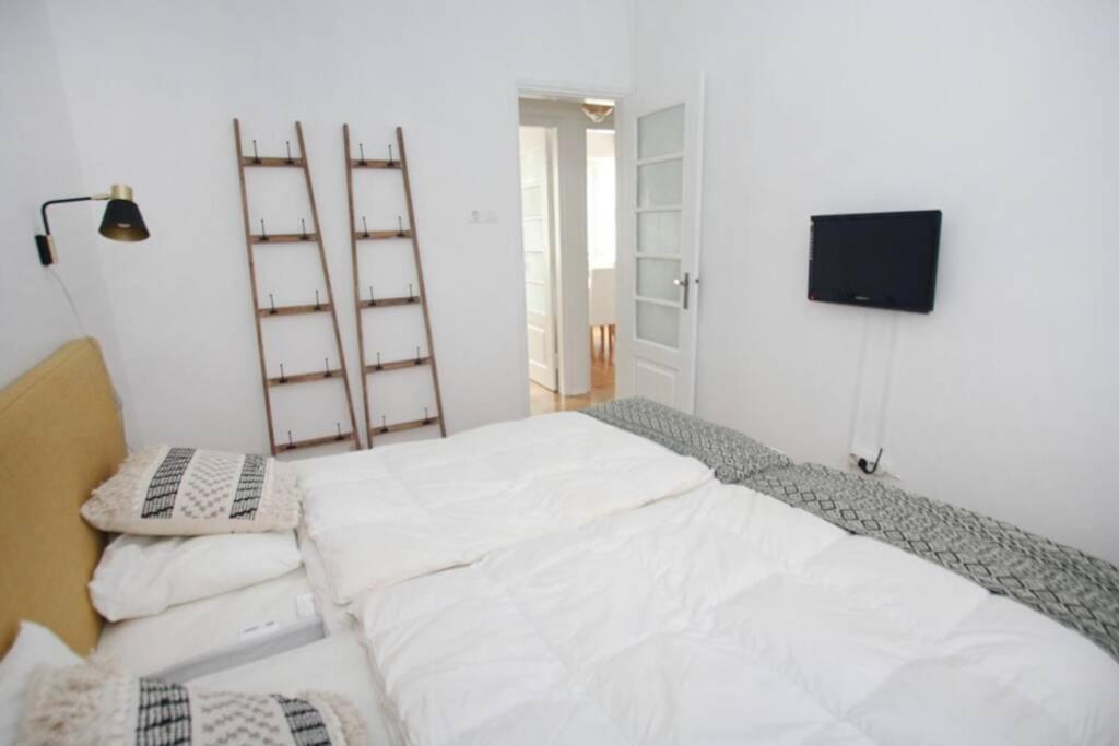 Casa A 50M Da Praia, Zona Central Da Nazare Exterior photo